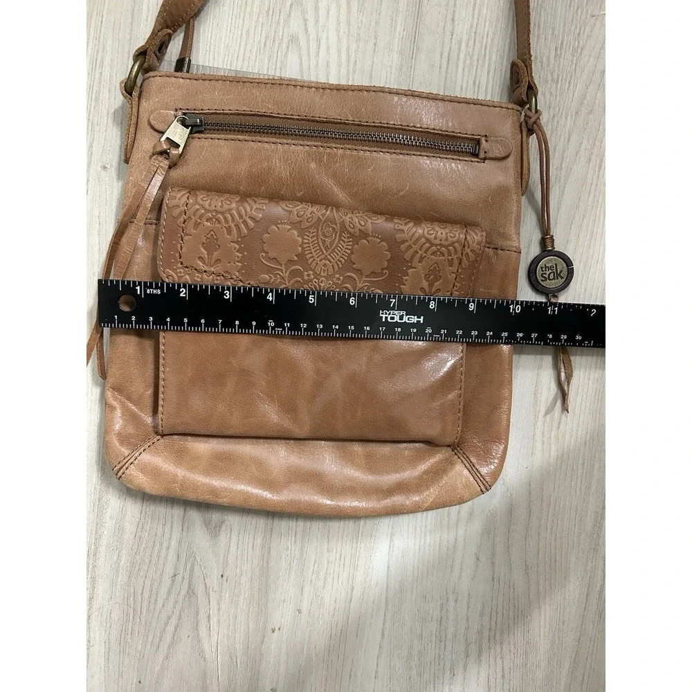 The Sak Sanibel Mini Crossbody Purse Brown Leather Embossed 9.5